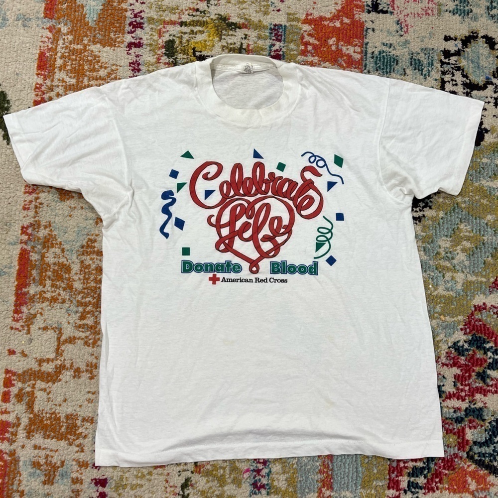 Vintage 1980s Celebrate Life Donate Blood Single Stitch Screen Stars 80s tshirt